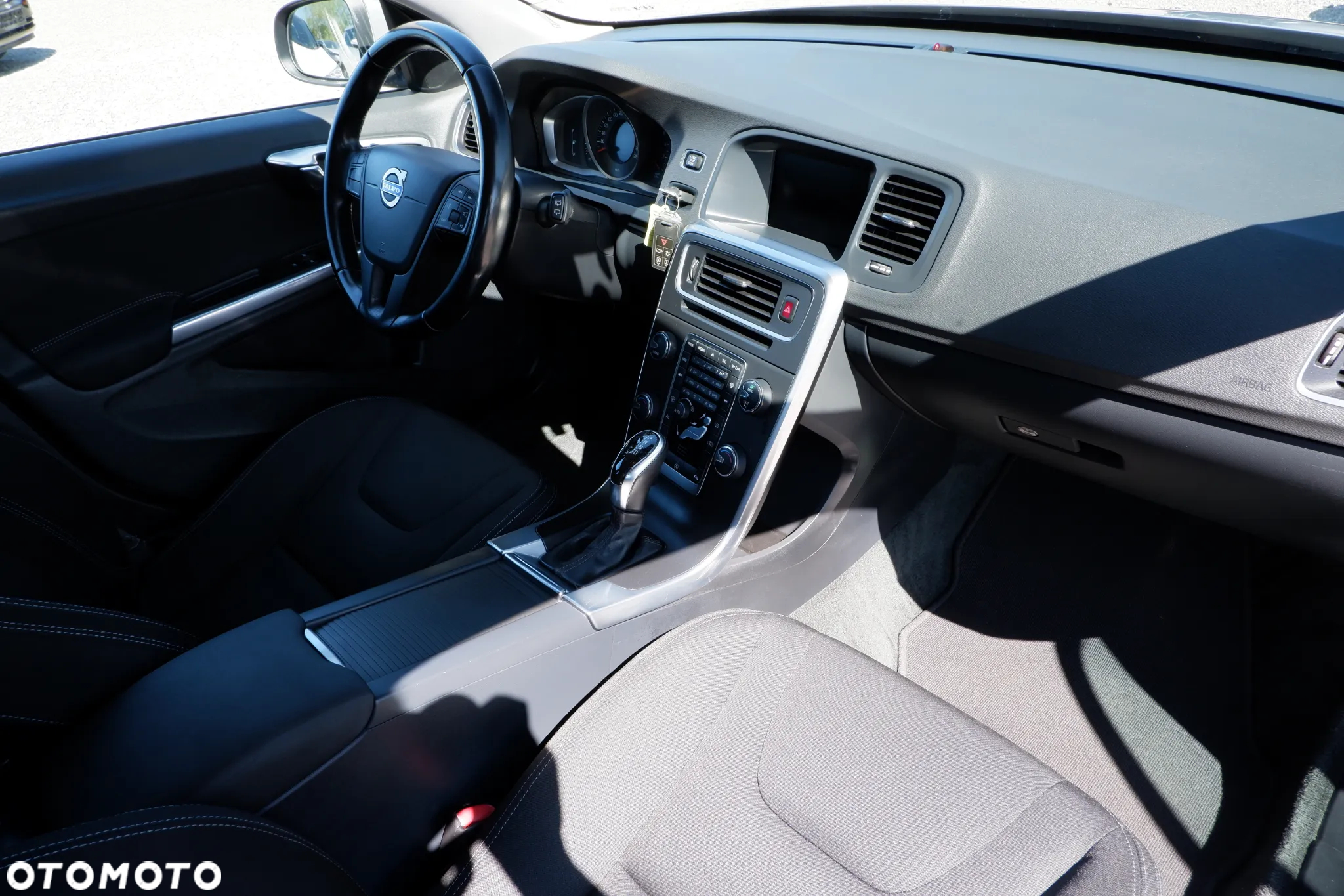 Volvo V60 D3 Geartronic Kinetic - 4