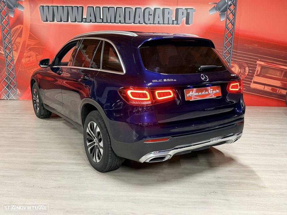 Mercedes-Benz GLC 300 e 4Matic - 3