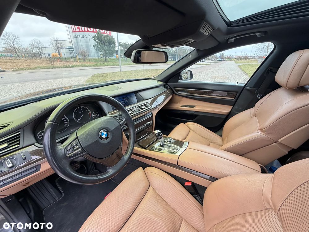BMW Seria 7 730d - 21