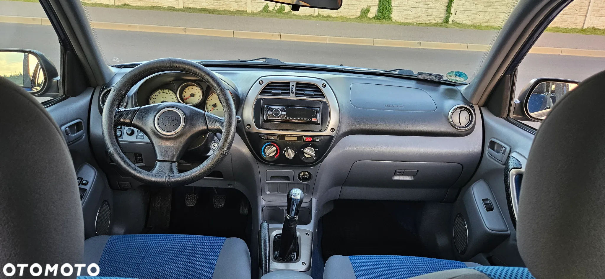 Toyota RAV4 4x2 - 8