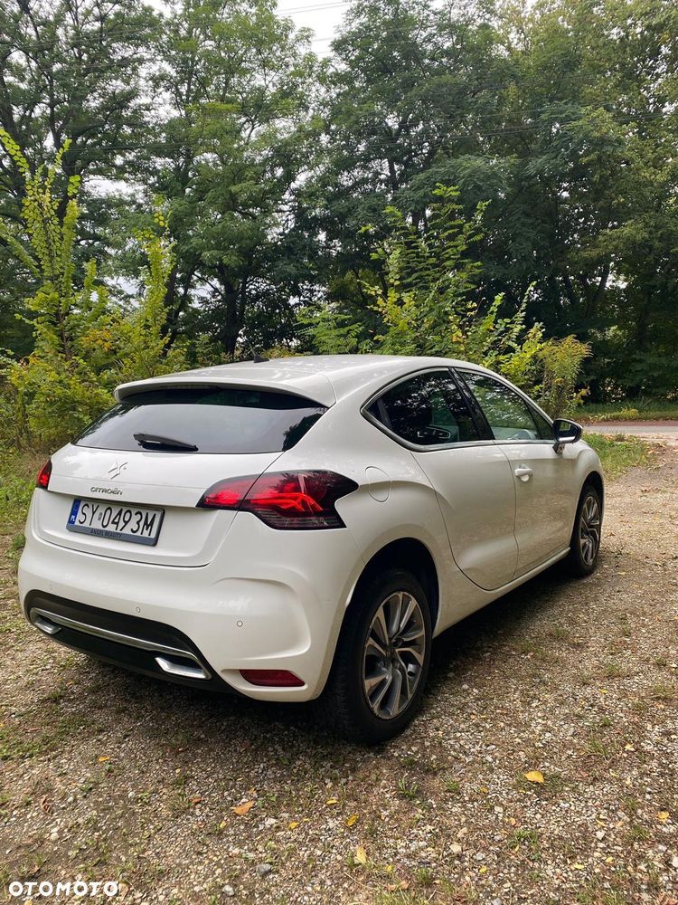 Citroën DS4 1.6 e-HDi SoChic MCP - 6