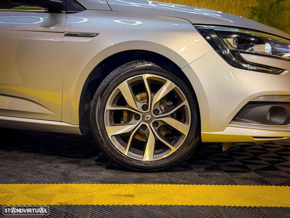 Renault Mégane 1.5 dCi Bose Edition - 5