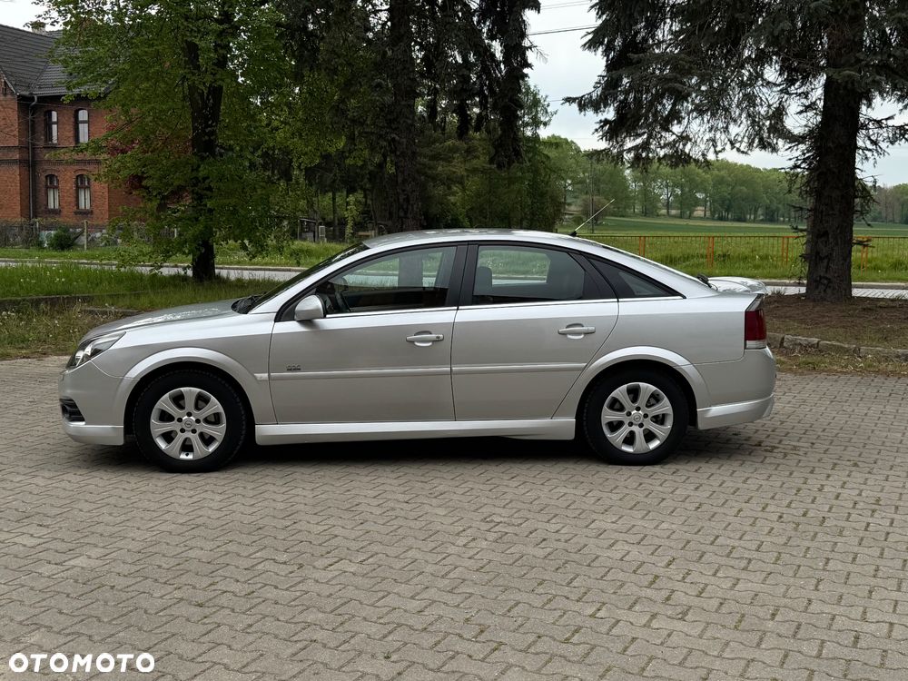 Opel Vectra 1.9 CDTI Sport / GTS - 3