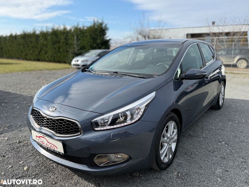 Kia Ceed 1.6 CRDi ISG Mind - 26