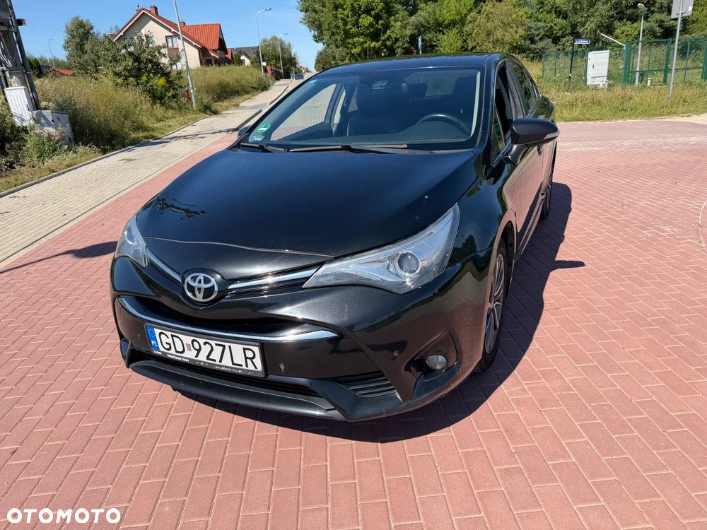 Toyota Avensis 2.0 D-4D Premium - 16