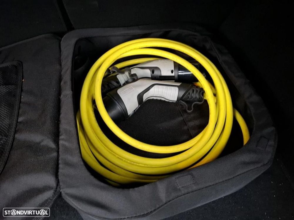 Peugeot e-208 Active Pack - 32