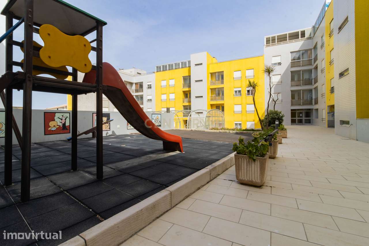 Apartamento T2 Vista Mar com Piscina e Garagem na Praia da Vieira - Grande imagem: 5/31