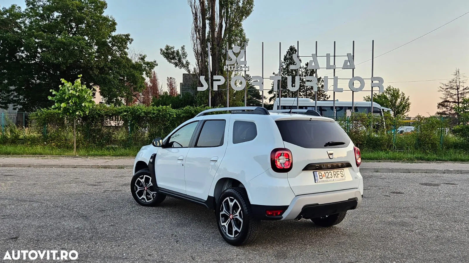 Dacia Duster 1.5 Blue dCi 4WD SL Techroad - 4