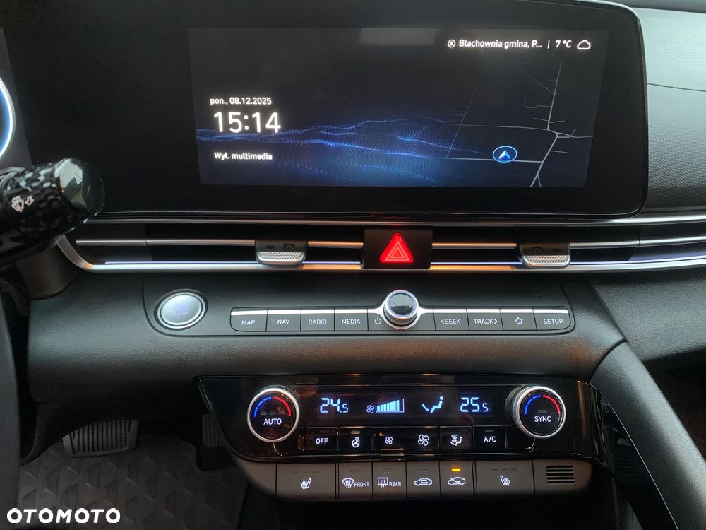 Hyundai Elantra 1.6 Smart CVT - 11