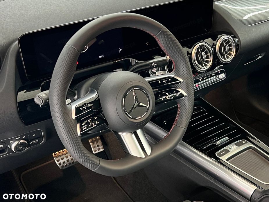 Mercedes-Benz GLA 200 4-Matic AMG Line - 6