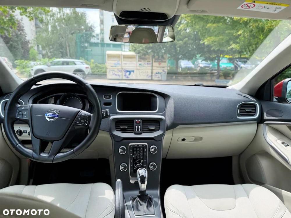 Volvo V40 T4 Kinetic - 12