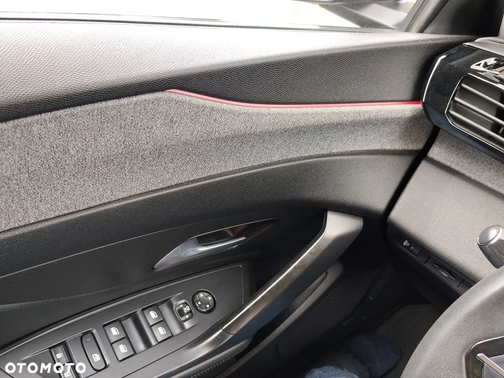 Peugeot 308 BlueHDi 130 EAT8 Allure - 17