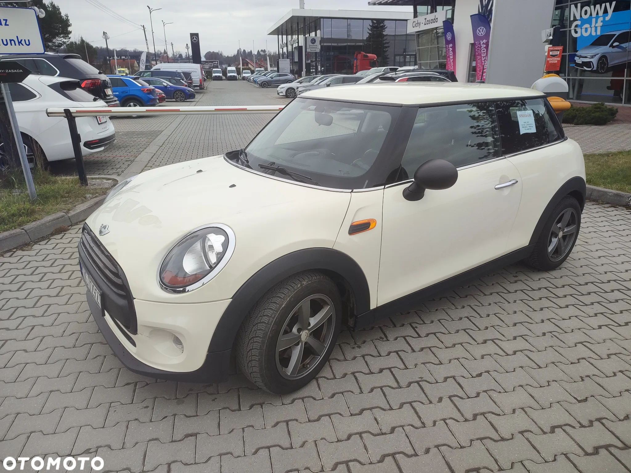 MINI ONE First - 4