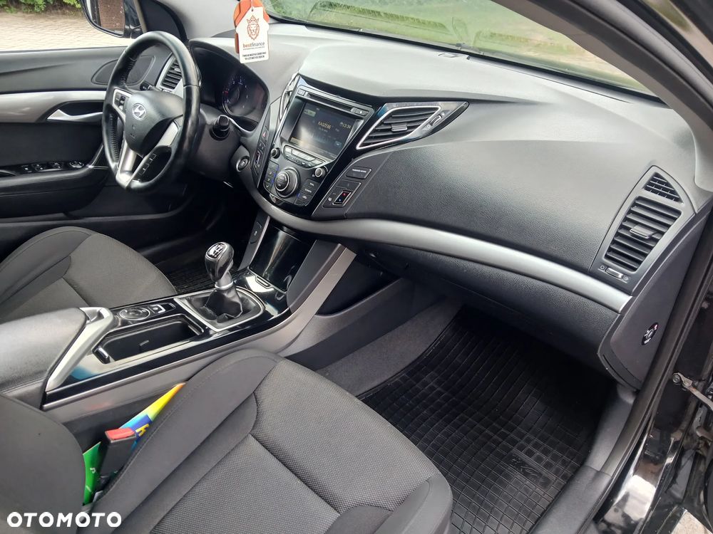 Hyundai i40 Kombi 1.7 CRDi Style - 17