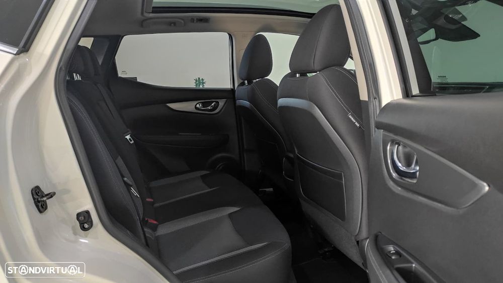 Nissan Qashqai 1.3 DIG-T Tekna - 21
