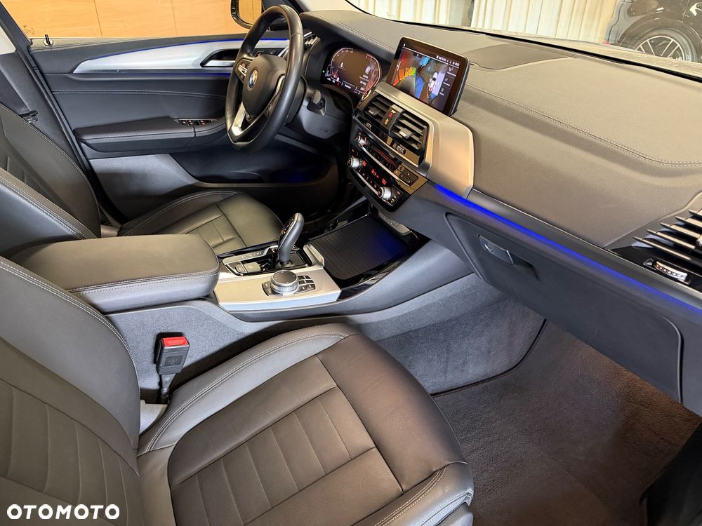 BMW X3 xDrive20d xLine - 8