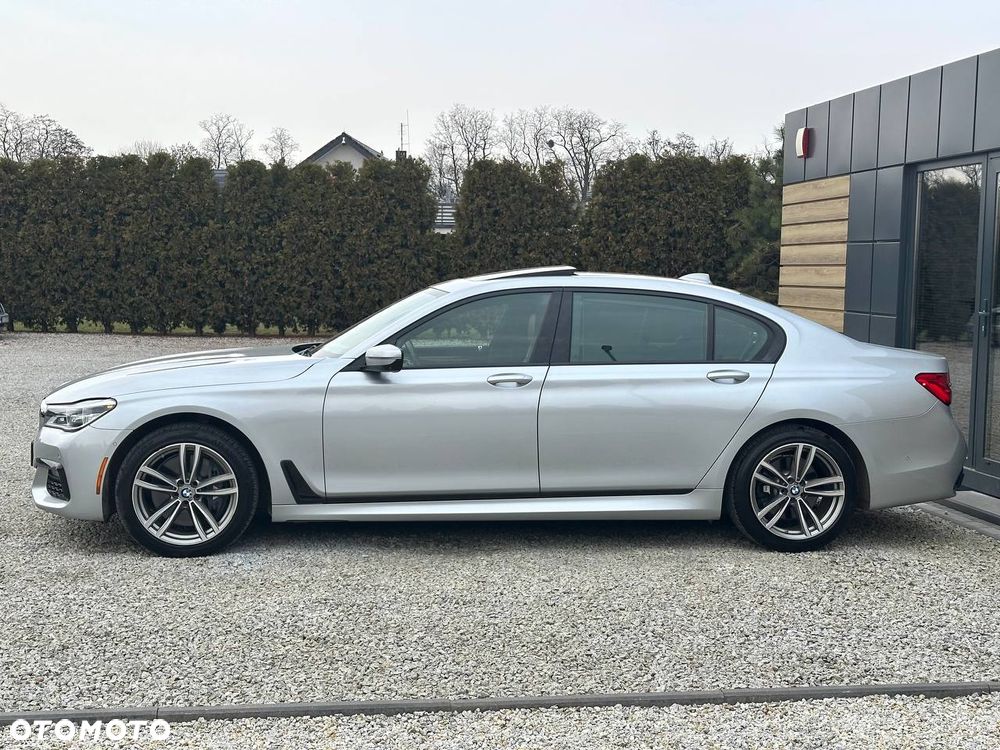 BMW Seria 7 750Li xDrive - 5