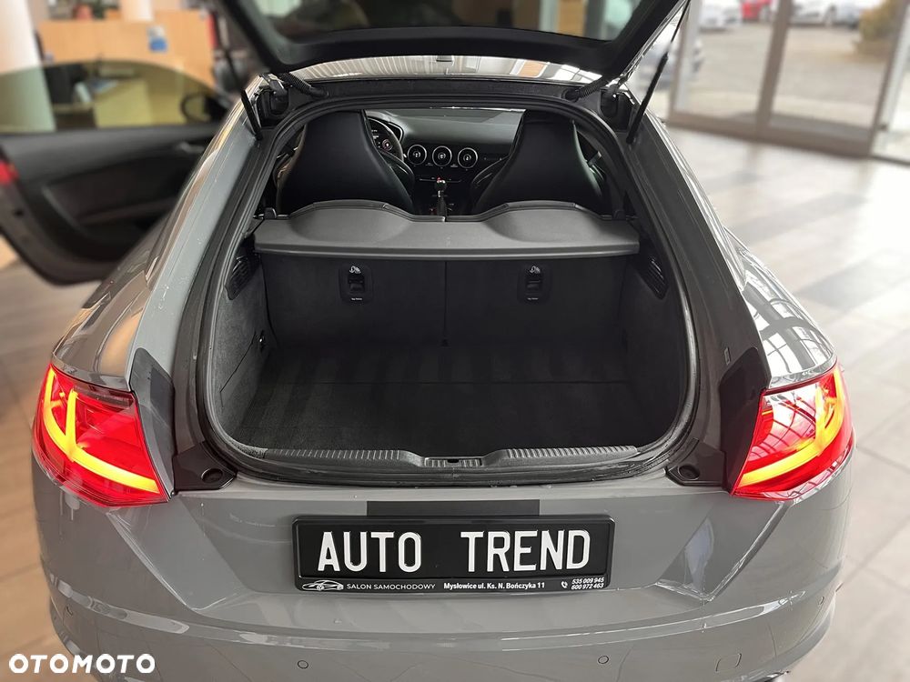 Audi TT RS Coupé - 27