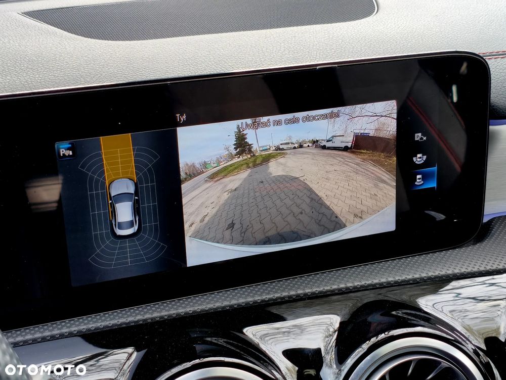 Mercedes-Benz CLA 250 E AMG Line 8G-DCT - 11