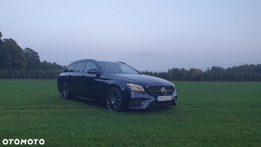 Mercedes-Benz Klasa E 400 4-Matic 9G-TRONIC - 3