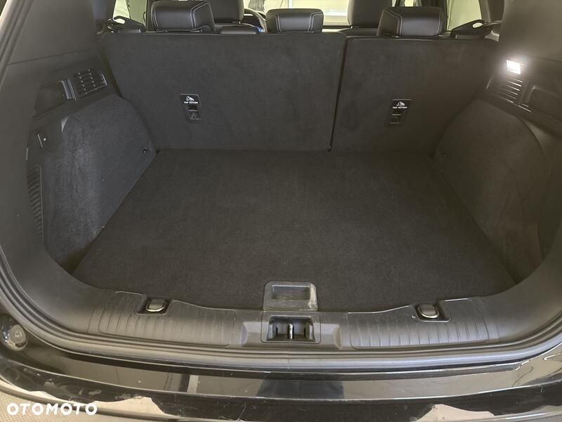 Ford Kuga - 24