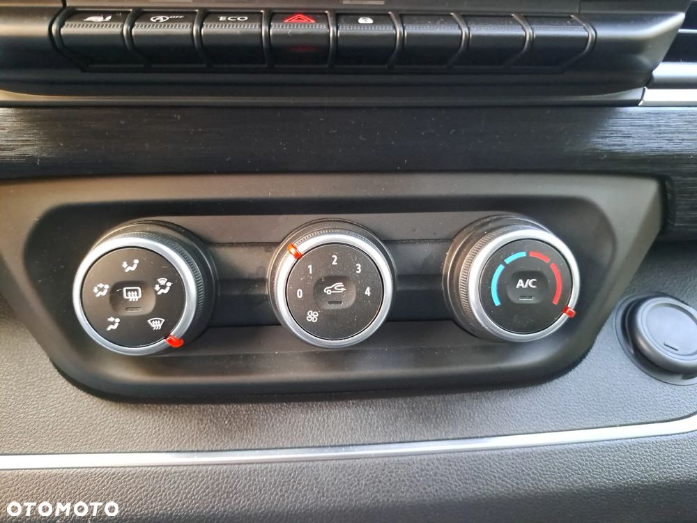 Renault TRAFIC - 16