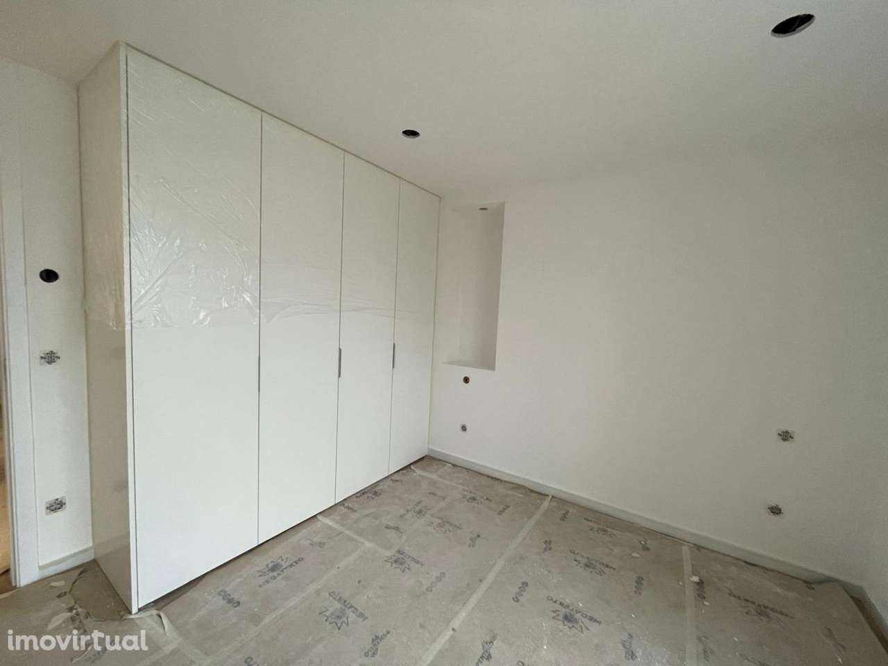 Apartamento NOVO com 2 lugares de garagem, em zona histórica de Real - Grande imagem: 5/49