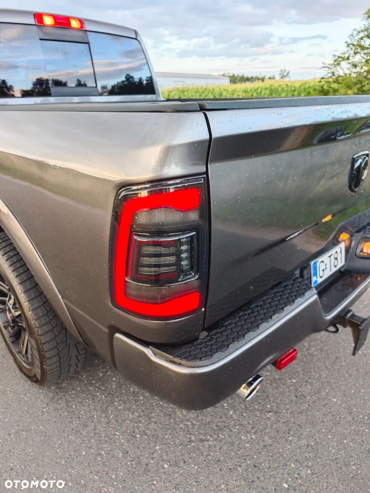 Dodge RAM 1500 5.7 4x4 - 21