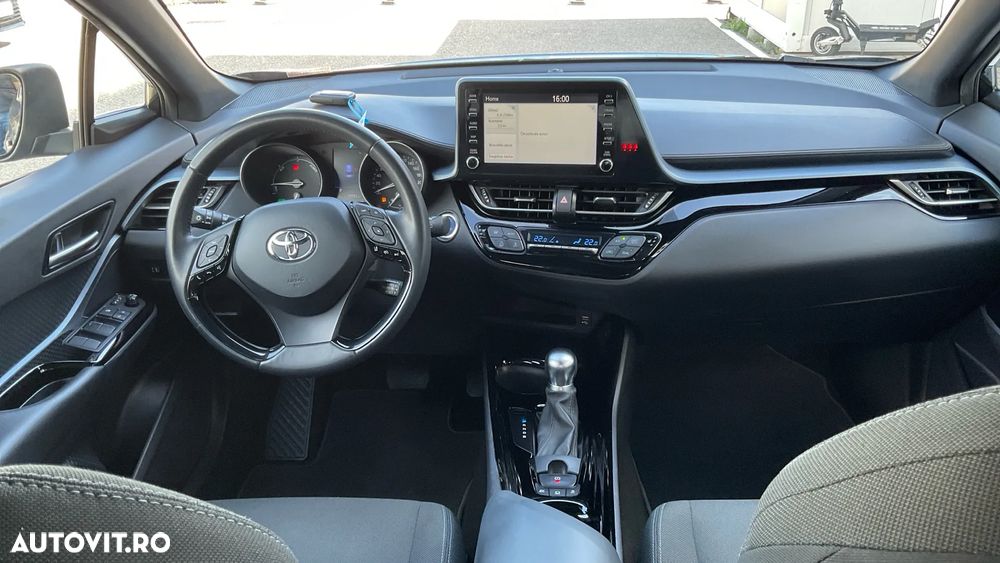 Toyota C-HR 1.8 HSD 4x2 CVT C-ult - 17