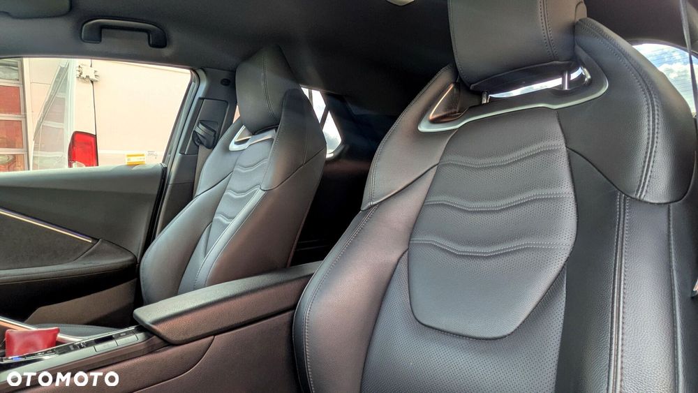 Toyota C-HR 2.0 PHEV Dynamic Force Executive - 11