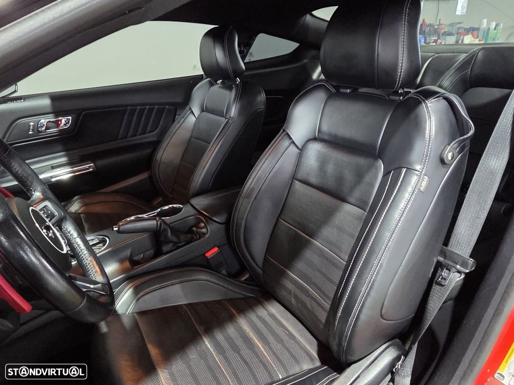 Ford Mustang 2.3i EcoBoost Aut. - 20