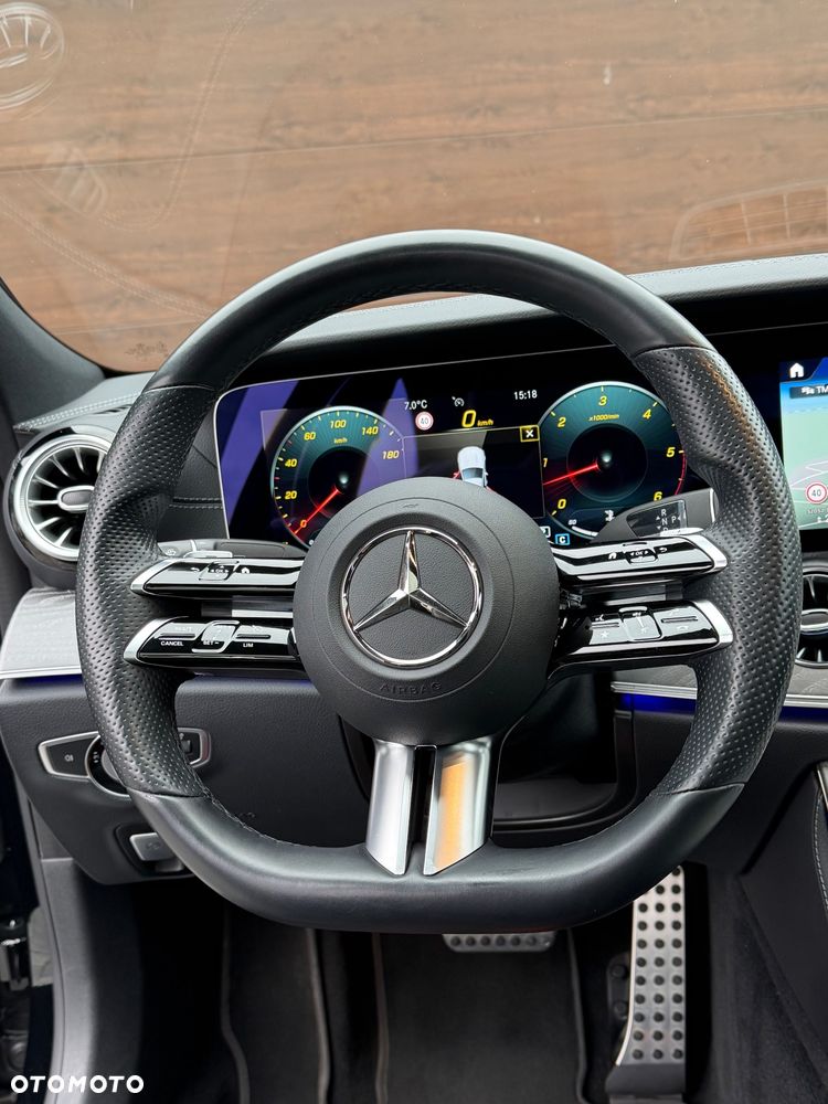 Mercedes-Benz CLS 400 d 4-Matic AMG - 22