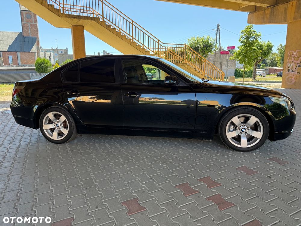 BMW Seria 5 530i - 11