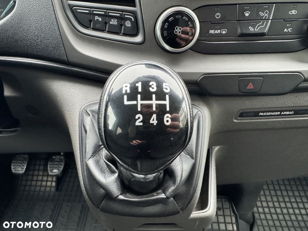 Ford Transit Custom Kombi-Van 320 L2H1 Trend - 27