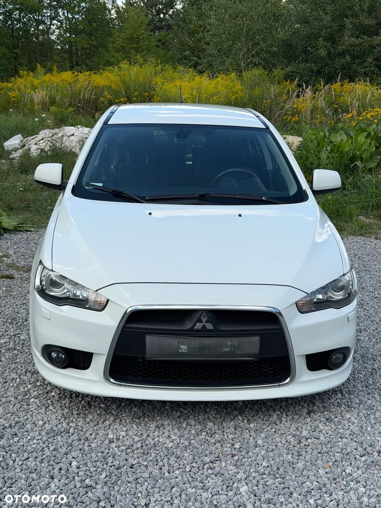 Mitsubishi Lancer 2011 photo 3