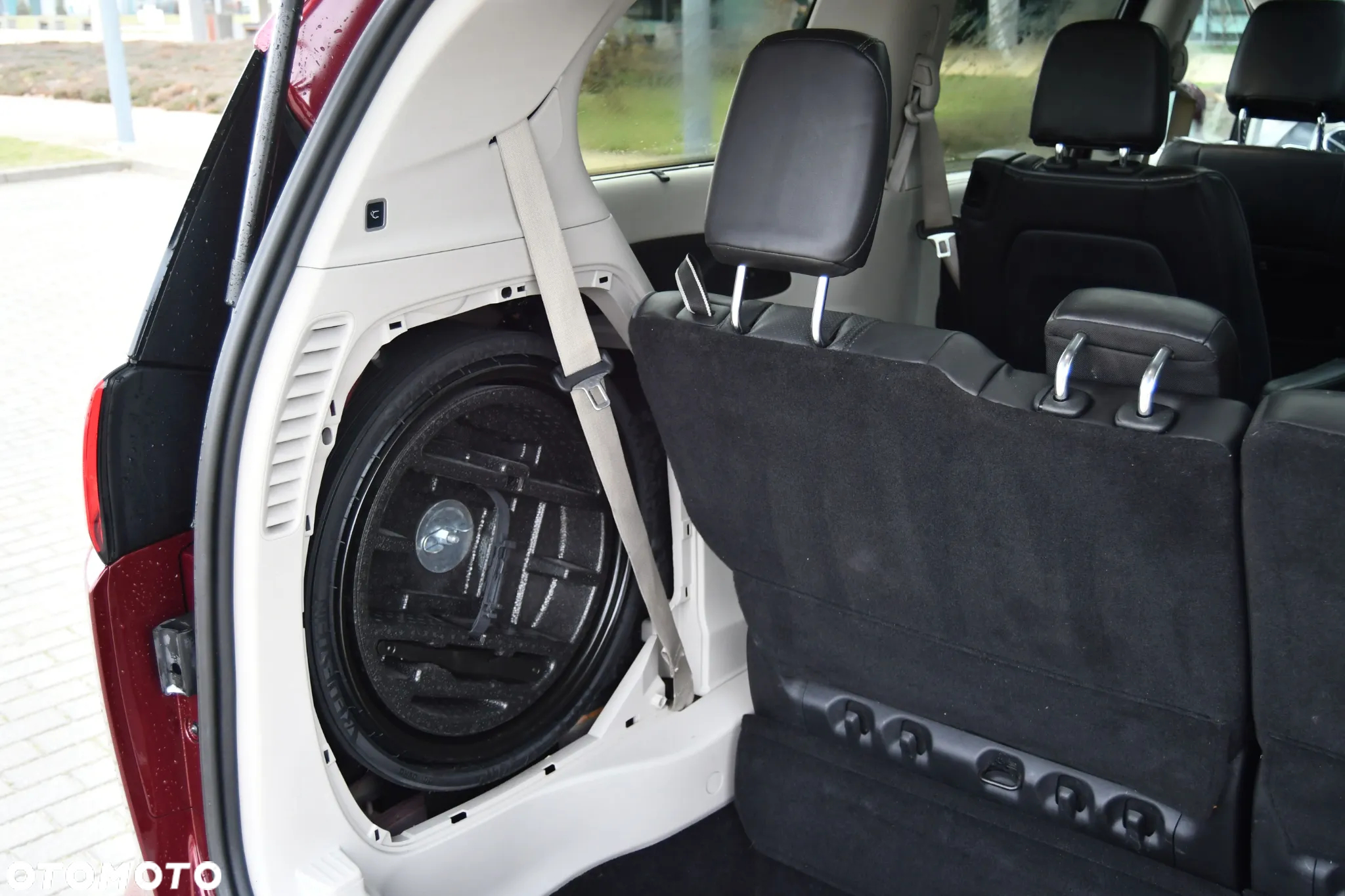 Chrysler Pacifica - 2