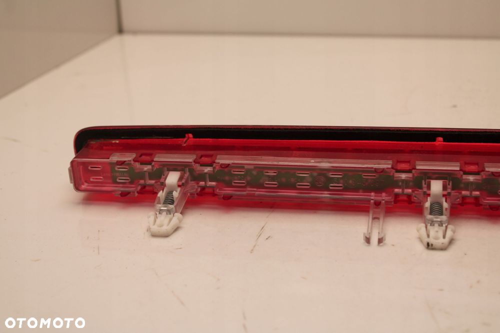 skoda yeti lift 12r- trzecie światło stop stopu 5l0945097 - 5