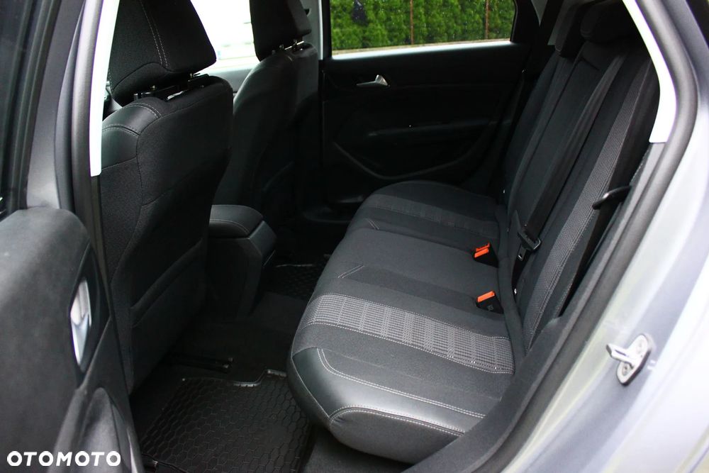 Peugeot 308 BlueHDi FAP 130 Stop & Start Allure - 30