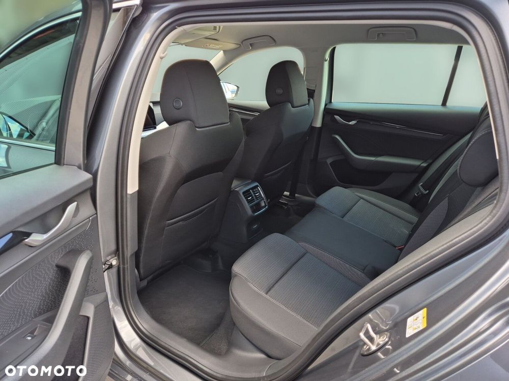 Skoda Octavia 1.5 TSI Drive Selection - 13