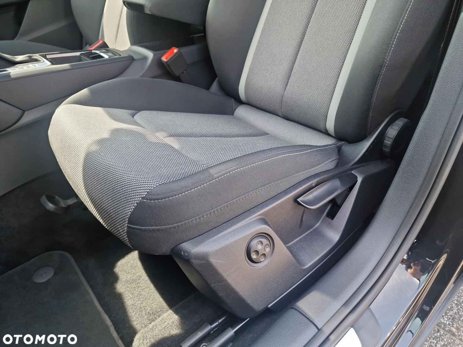 Audi Q2 35 TFSI S tronic - 13
