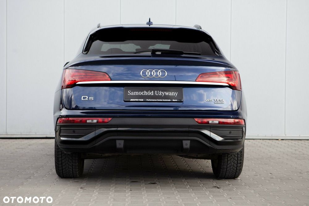 Audi Q5 Sportback - 9