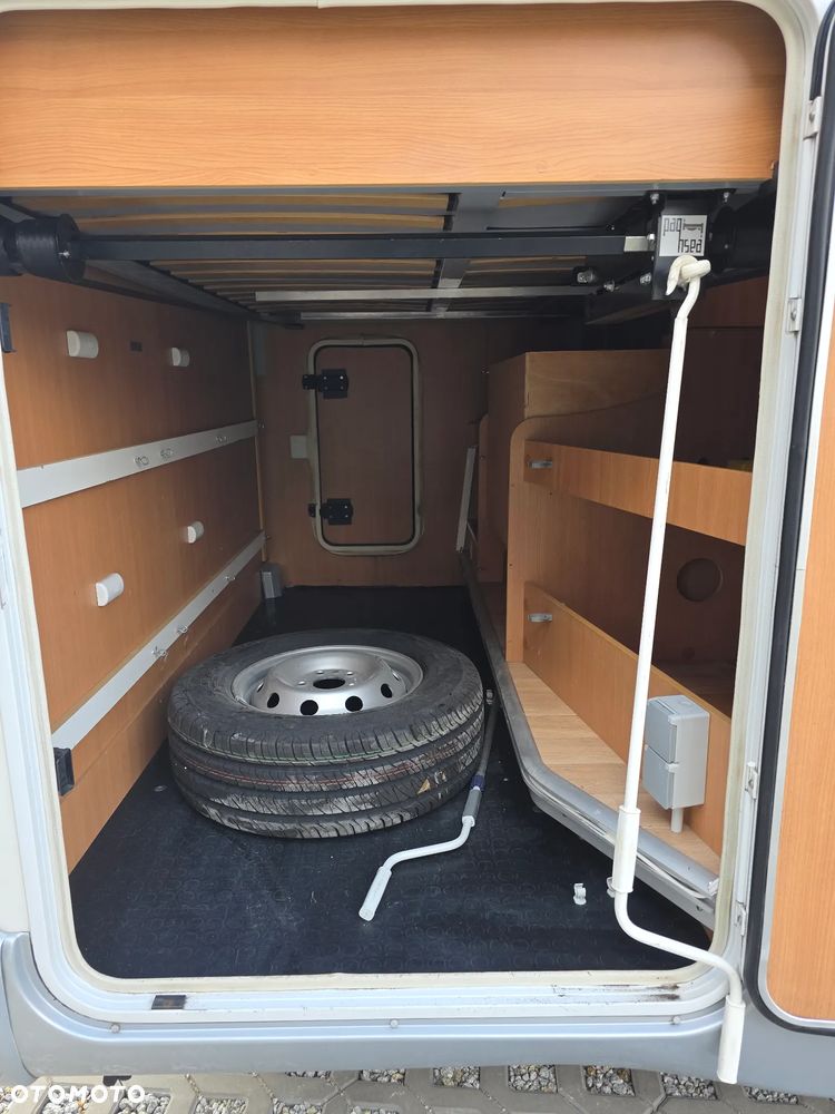 Chausson Flash 28 Polintegra opuszczane lóżko 6.99m - 30