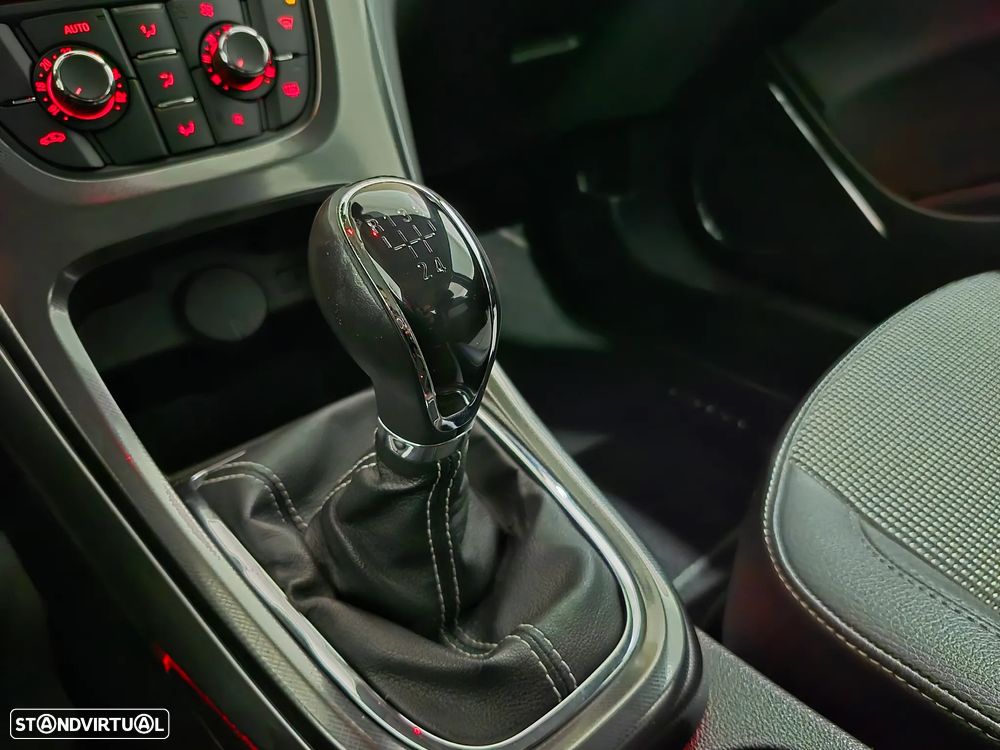 Opel Astra 1.4 Cosmo - 11