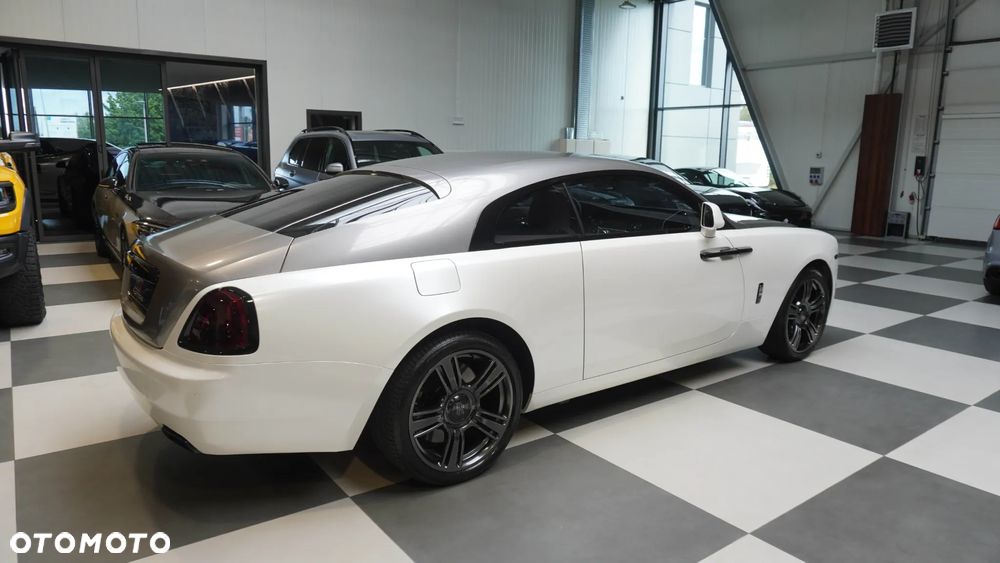 Rolls-Royce Wraith - 3