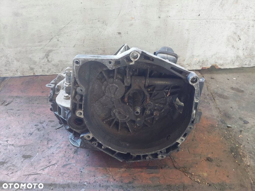 SKRZYNIA BIEGÓW RENAULT MASTER II 2.5 D 7700110080 PKCM PF1AA018 - 1