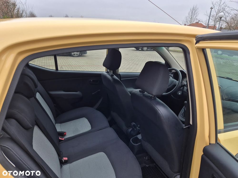 Hyundai i10 1.1 Classic - 5