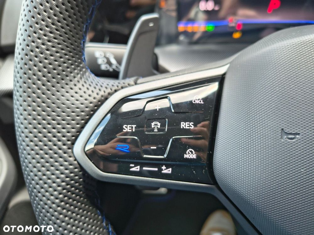 Volkswagen Golf - 18