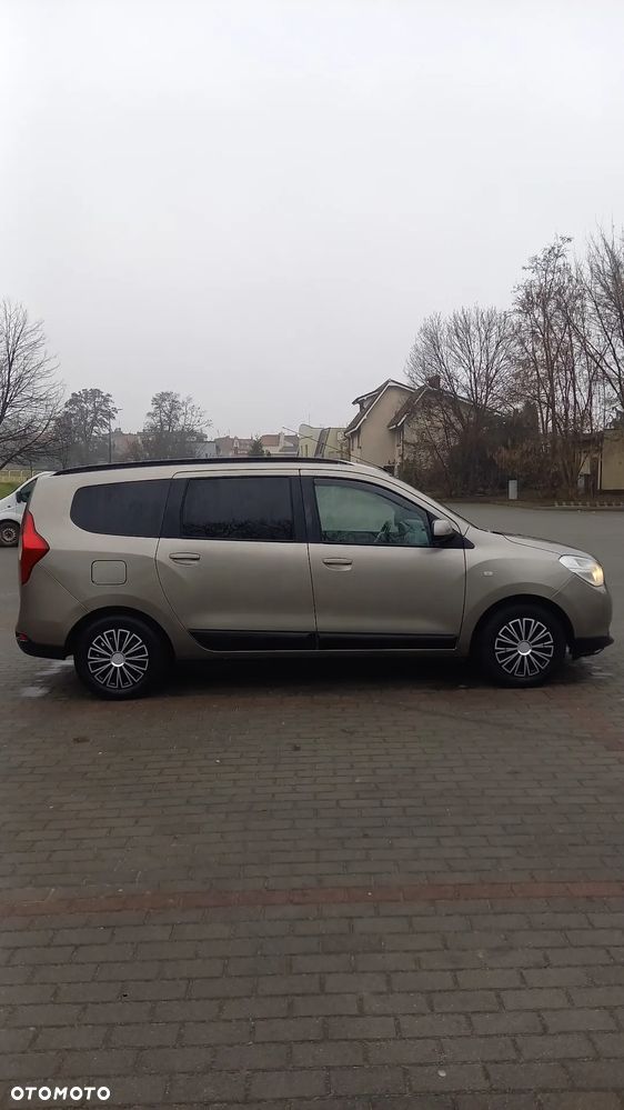 Dacia Lodgy 1.2 TCe Stepway - 9