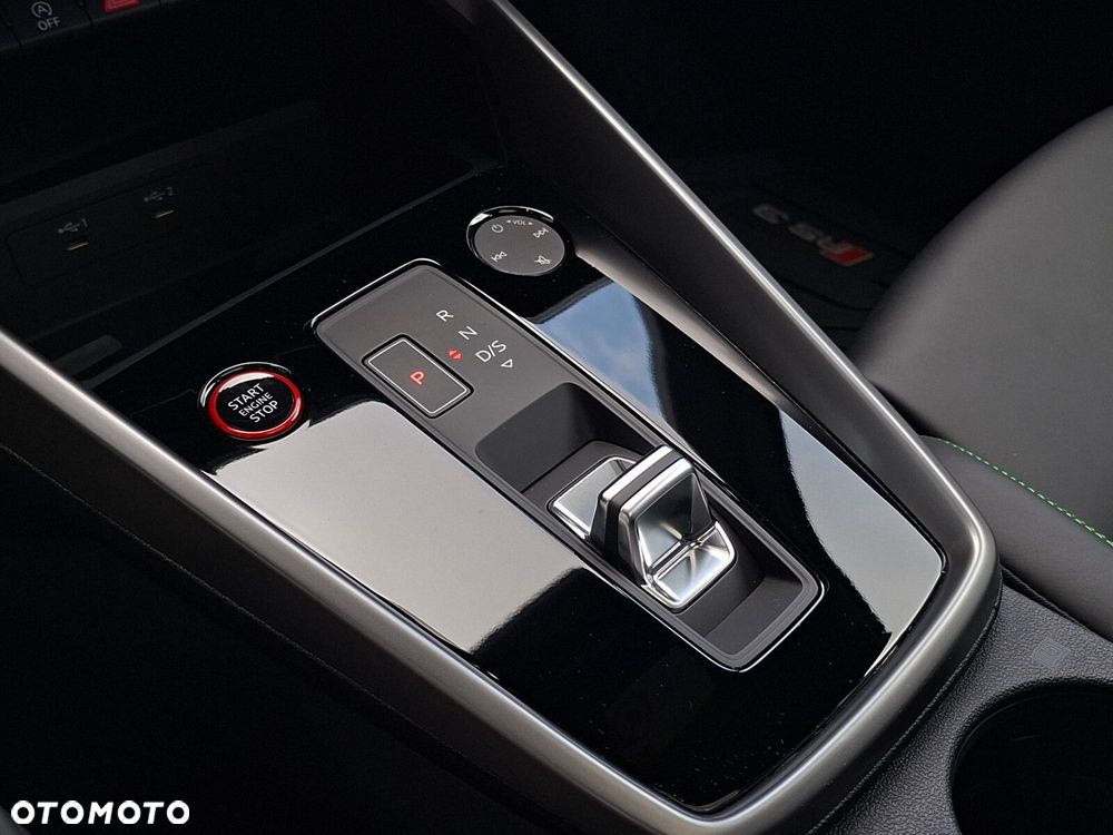 Audi RS3 Limousine - 33