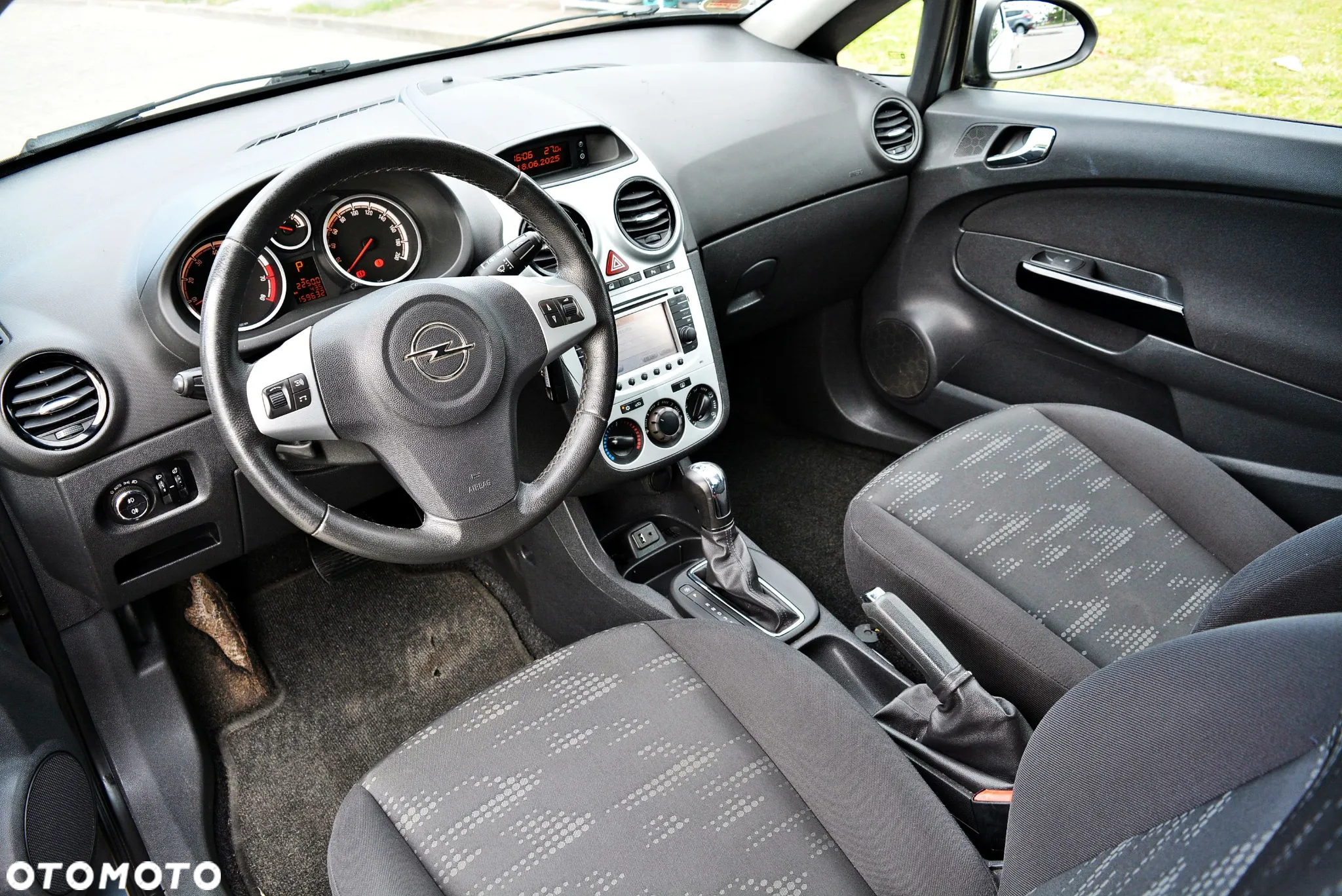 Opel Corsa 1.4 16V Automatik Navi - 13